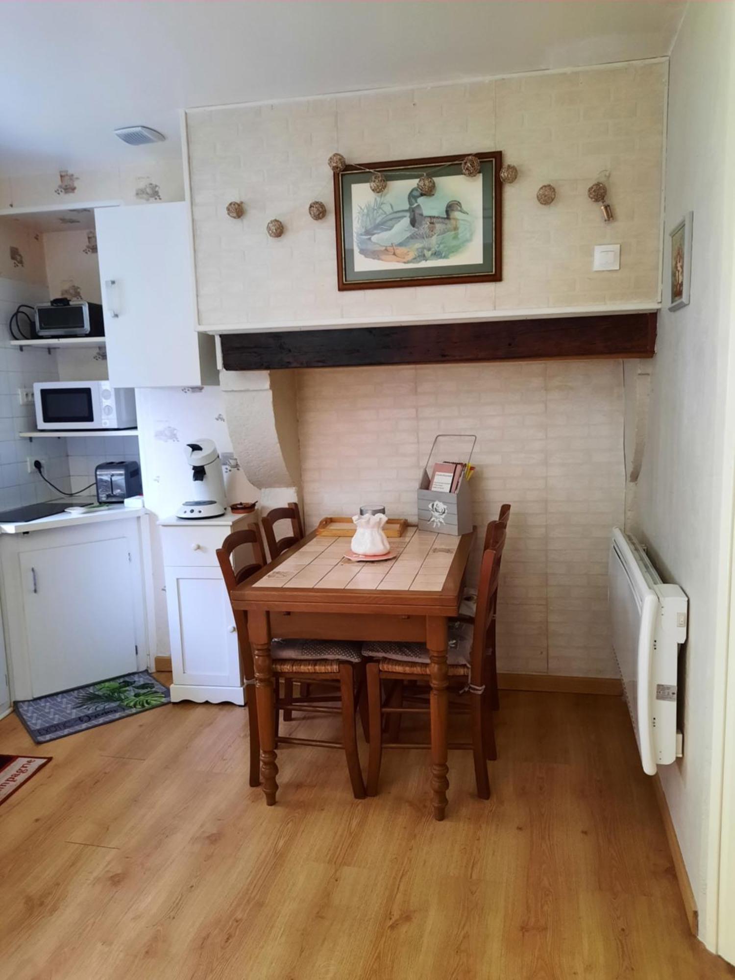 Maison Calme Au Pied Du Chateau